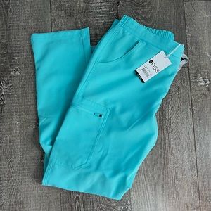 Figs Aqua Yola Skinny Scrubs Petite